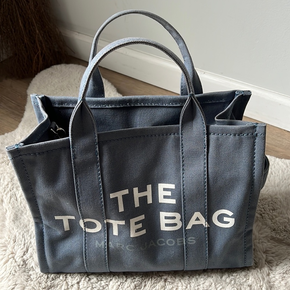 Medium Tote Bag